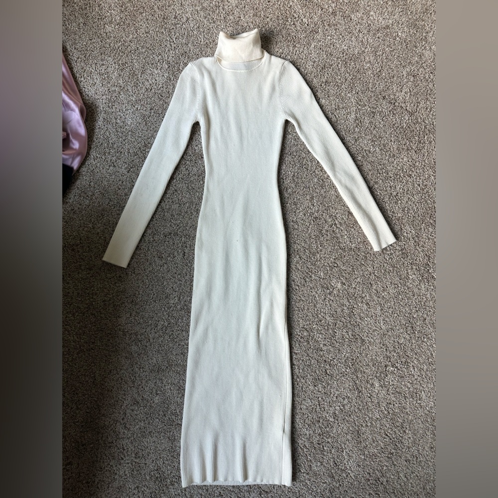 Forever 21 Ribbed Cream Sweater Maxi Dress